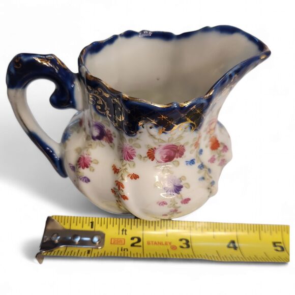 Vintage Creamer Pitcher & Sugar Bowl, Porcelain, Blue, Gold & Painted Flowers - Picture 3 of 15